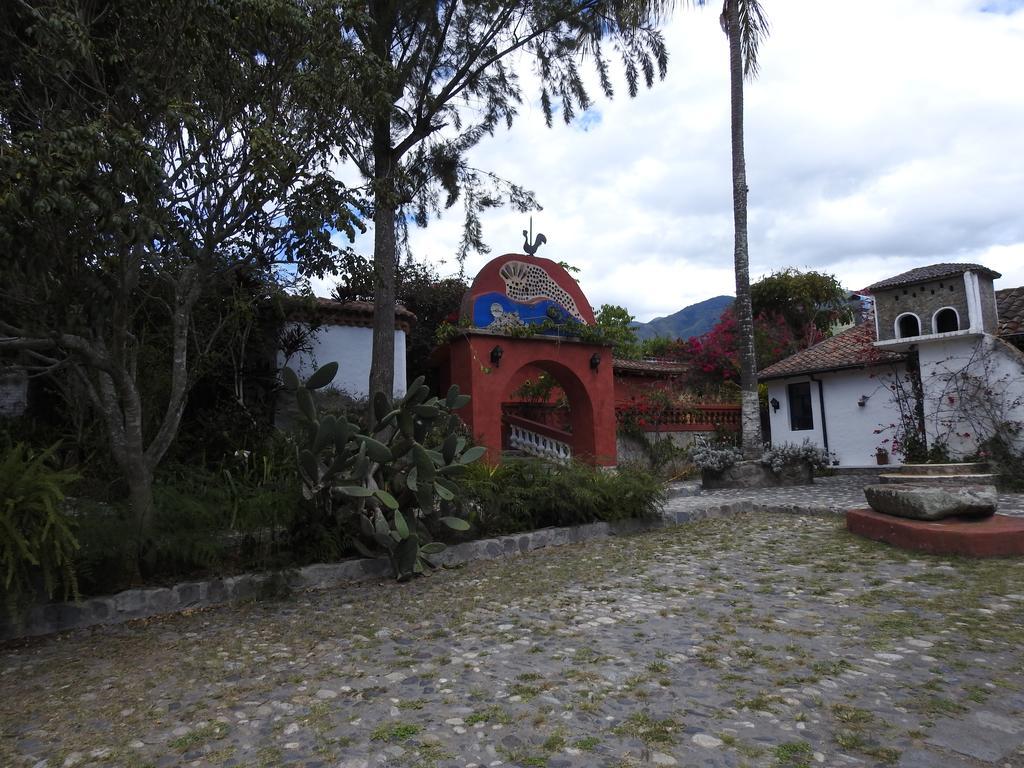 Hosteria Museart Pantavi Tumbabiro Exterior photo