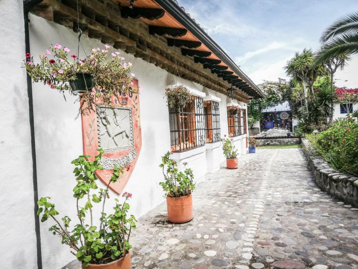 Hosteria Museart Pantavi Tumbabiro Exterior photo